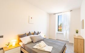 Khl Apartments